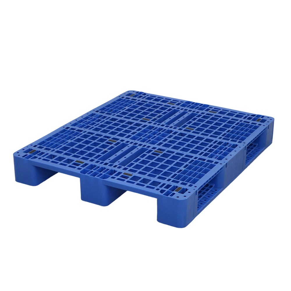 plastic pallets 3