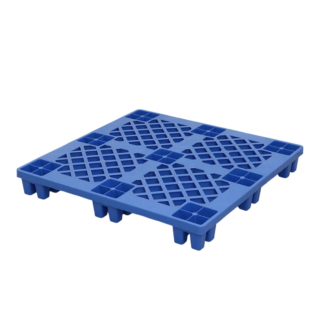 plastic pallets 4